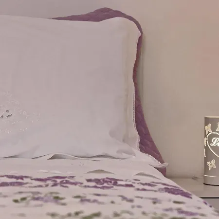 Gemuetliche Studio-wohnung Mit Zwei Balkonen Und Gemeinschaftsgarten In Strandnaehe *