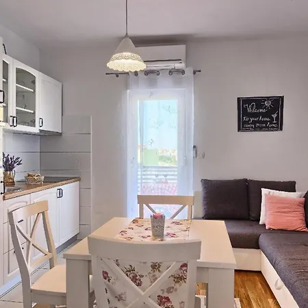 公寓 Gemuetliche Studio-wohnung Mit Zwei Balkonen Und Gemeinschaftsgarten In Strandnaehe 珀德垂那