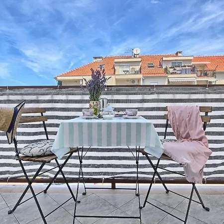아파트 Gemuetliche Studio-wohnung Mit Zwei Balkonen Und Gemeinschaftsgarten In Strandnaehe *
